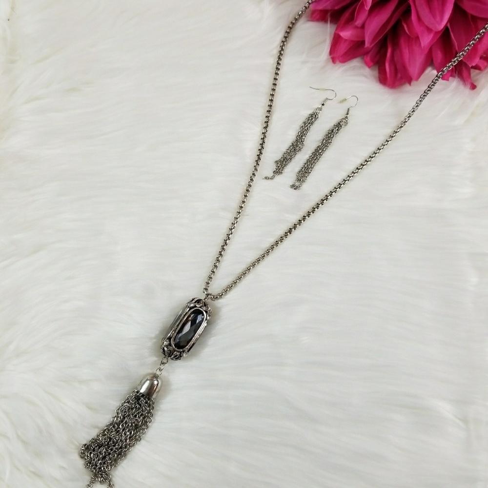 🌹Fashion Long Necklace & Earring Set🌹